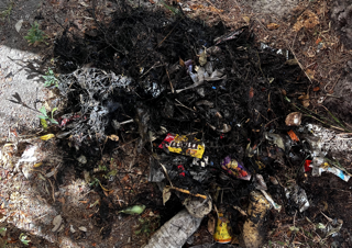 Entretien préventif des eaux pluviales à Lunel – opération menée dans une copropriété proche de Marsillargues, avec enlèvement de boues, plastiques et feuillages.